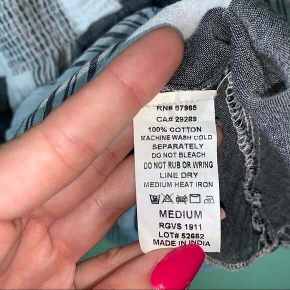 NWT Elan Blue & White Cropped Smocked Striped Off-Shoulder Top Size: Medium - Picture 9 of 15